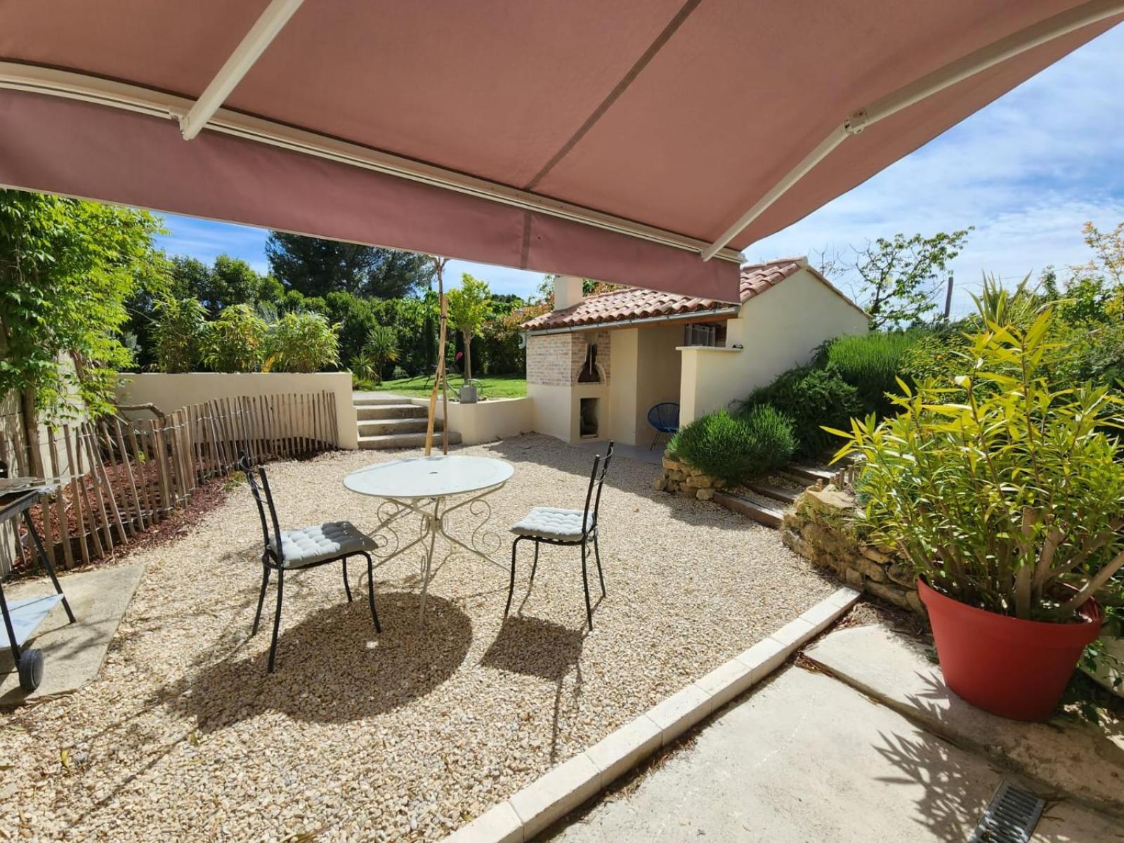 Myluberon-Appartement Au Pied Du Luberon Lauris Exterior photo